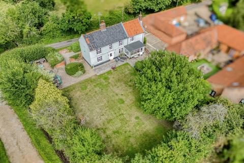 5 bedroom detached house for sale, Manor Road, North Walsham