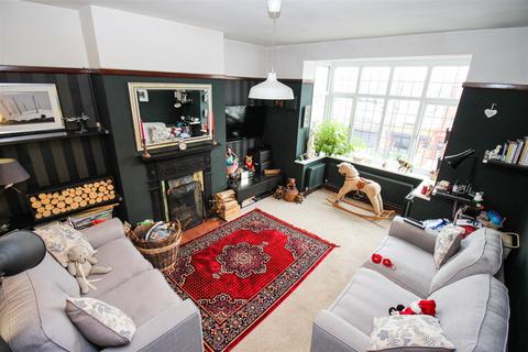 undefined, London Road, Leigh-On-Sea