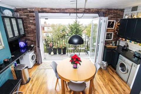 undefined, London Road, Leigh-On-Sea