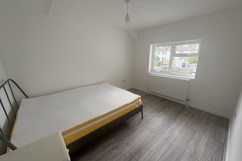 5 bedroom semi-detached house to rent, Weyland Road, Headington, Oxford