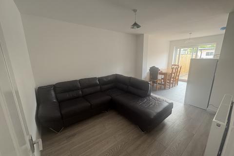5 bedroom semi-detached house to rent, Weyland Road, Headington, Oxford