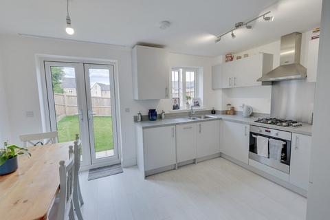 115 Brompton Drive, Bradford, BD10 0DW