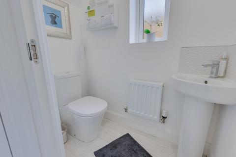 115 Brompton Drive, Bradford, BD10 0DW
