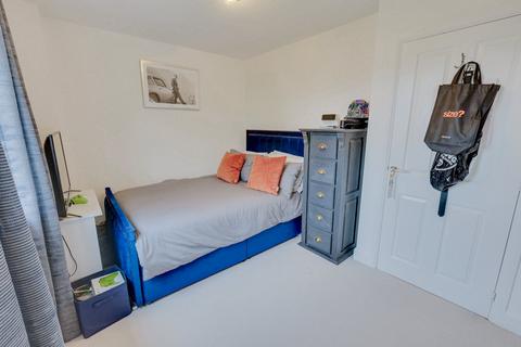115 Brompton Drive, Bradford, BD10 0DW
