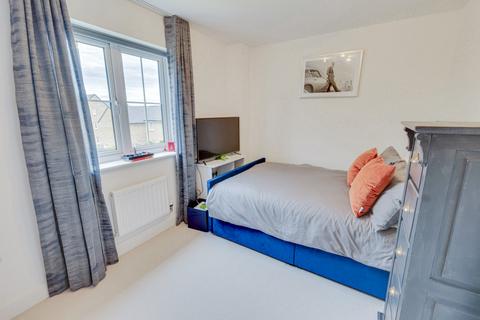 115 Brompton Drive, Bradford, BD10 0DW