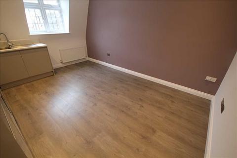 2 bedroom flat to rent, Harrow HA1