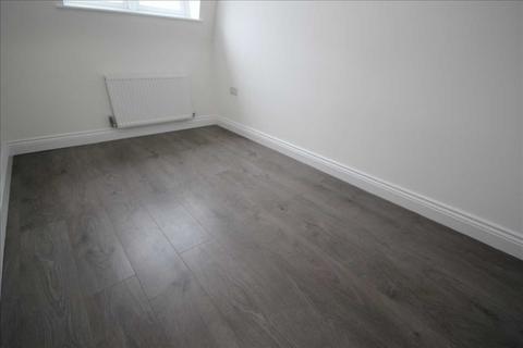 2 bedroom flat to rent, Harrow HA1