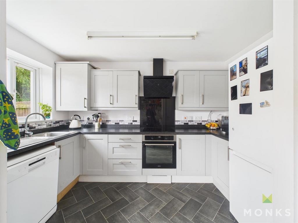 CAM01520 G0-PR0238-STILL004.jpg