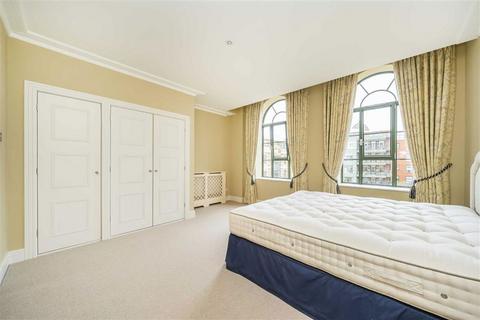 1 bedroom flat for sale, Brasenose Drive, London SW13