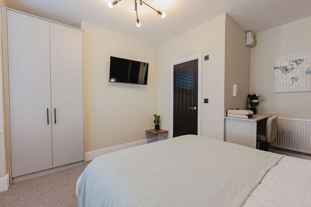Room 1