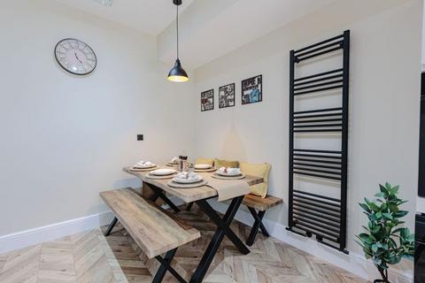 undefined, Room 1, Myrtle Grove, Wallsend, NE28