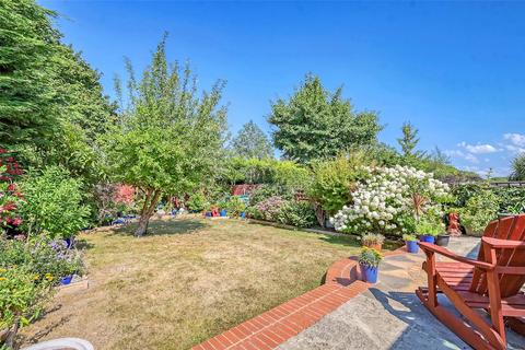 4 bedroom detached house for sale, Ashurst Avenue, Popular Wick Estate, Essex, SS2