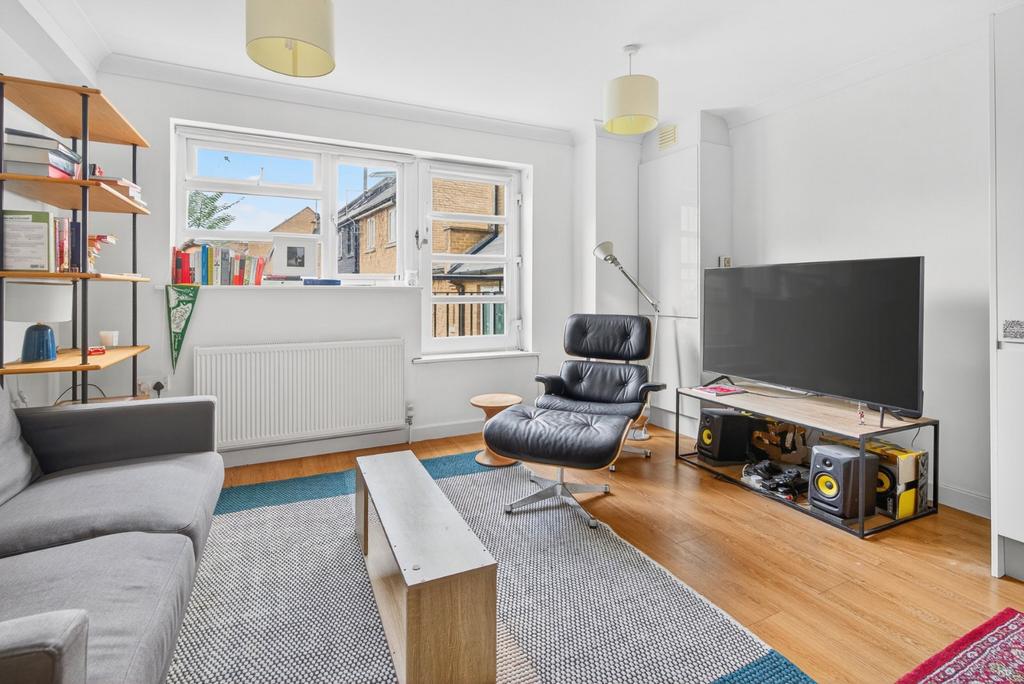 Apartment in London - More