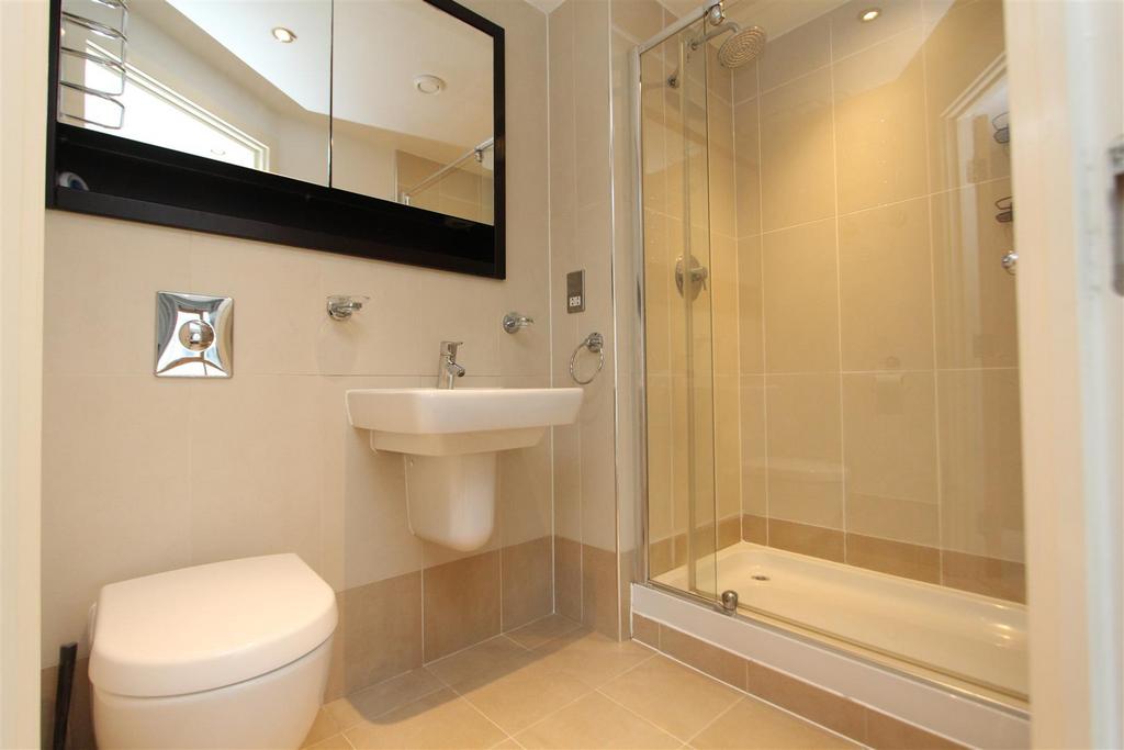 Ensuite.JPG