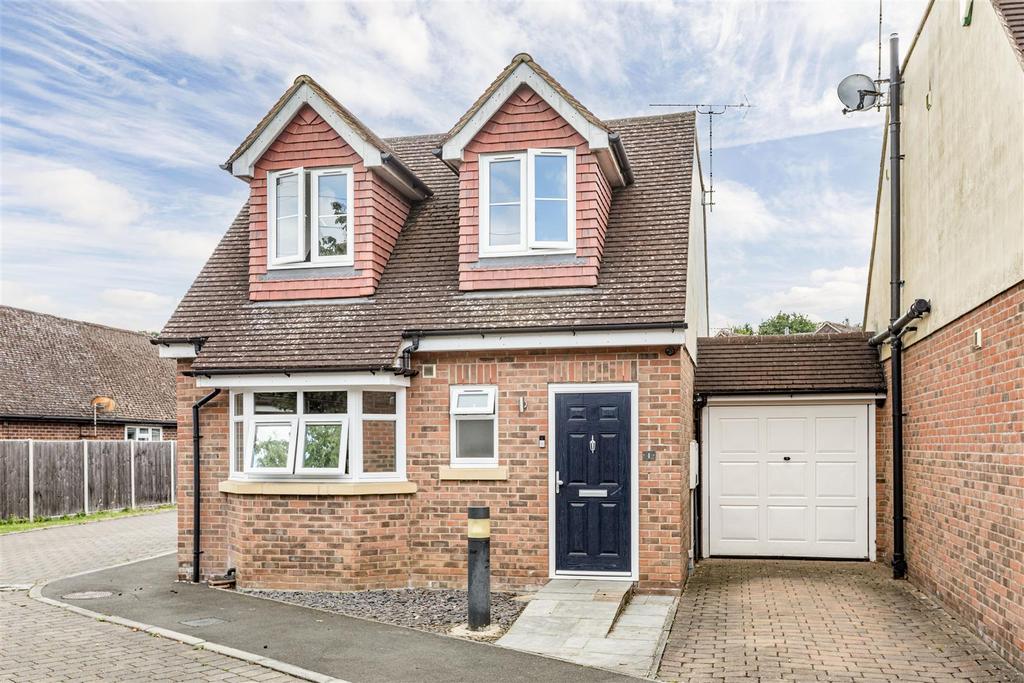 1 Park Close Byfleet KT14 7 FH - 20.jpg