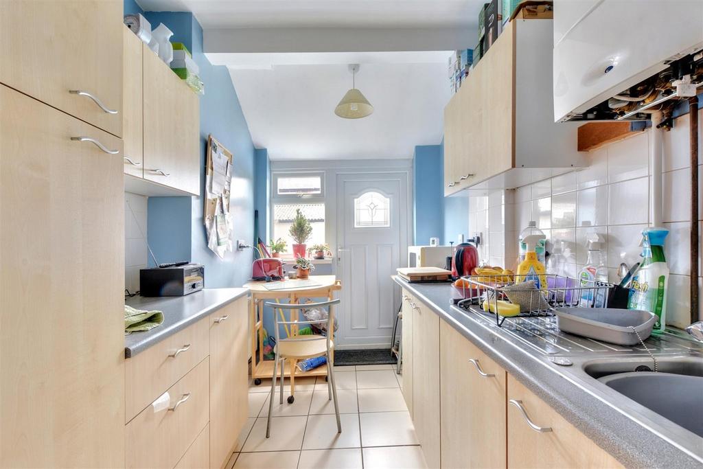 Kitchen  (3).jpeg