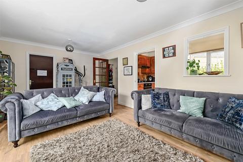 3 bedroom detached house for sale, College Road, Guildford GU12