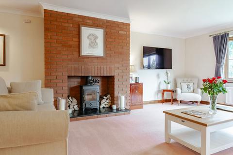 undefined, Dereham Road, Scarning