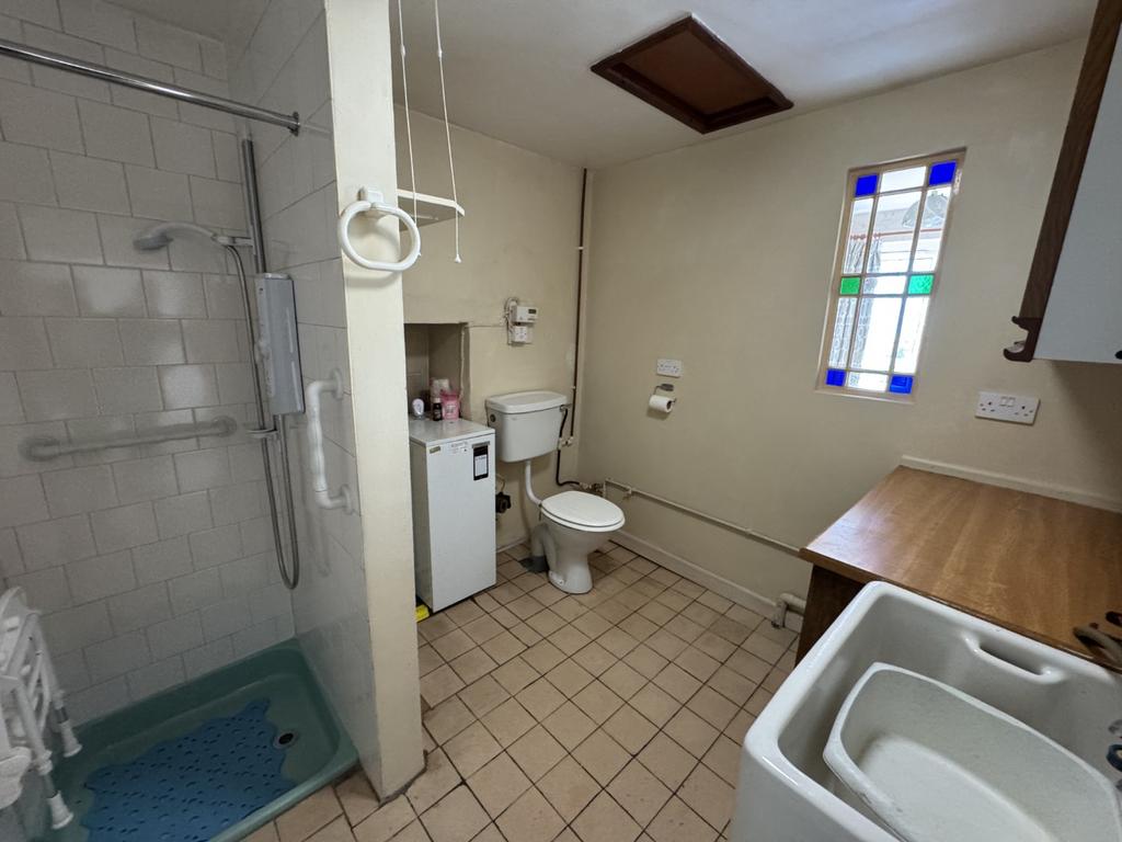 Ground Floor Shower Room