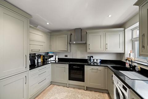 44 Farncombe Way, Whitfield, Dover, CT16 3NT