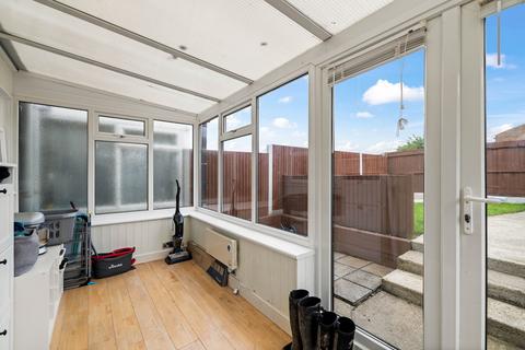 44 Farncombe Way, Whitfield, Dover, CT16 3NT
