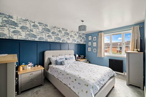 44 Farncombe Way, Whitfield, Dover, CT16 3NT