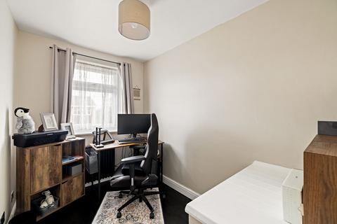44 Farncombe Way, Whitfield, Dover, CT16 3NT