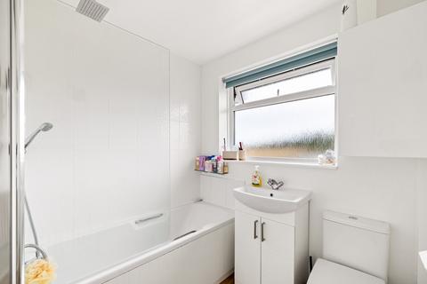 44 Farncombe Way, Whitfield, Dover, CT16 3NT
