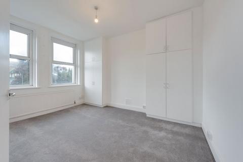 3 bedroom apartment for sale, Sunningfields Road, Hendon NW4