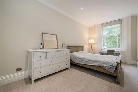 2 bedroom flat for sale, St. Georges Square, London SW1V