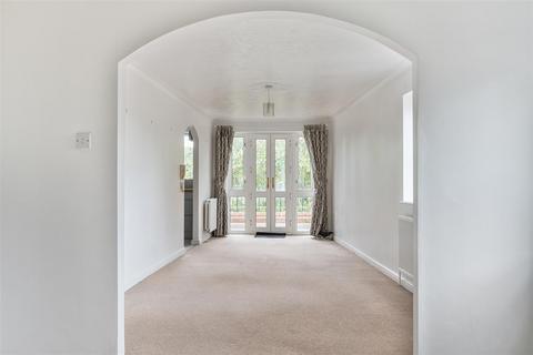 2 bedroom flat for sale, Sovereigns Quay, Bedford