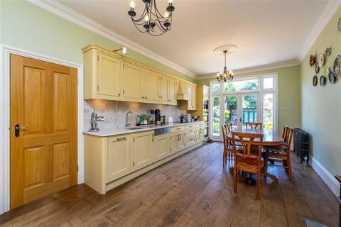 4 bedroom house for sale, Cambridge Road, Teddington TW11