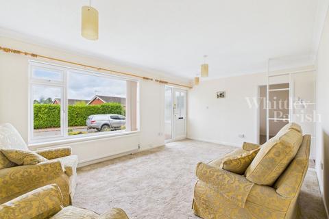 2 bedroom detached bungalow for sale, Field House Gardens, Diss