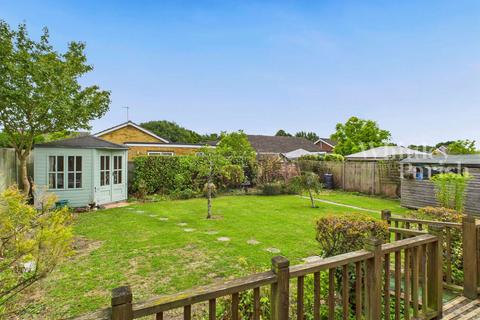 undefined, Field House Gardens, Diss