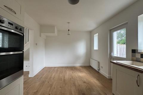 7 Dorset Road, Burnham-on-crouch, CM0 8EB
