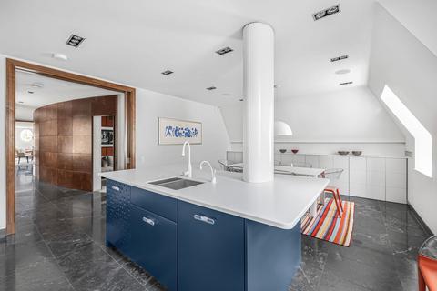4 bedroom penthouse for sale, Palace Gate, London W8