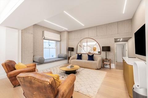 undefined, Winchester Street, London SW1V