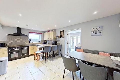 undefined, Wrentham Avenue, Herne Bay, CT6 7UU