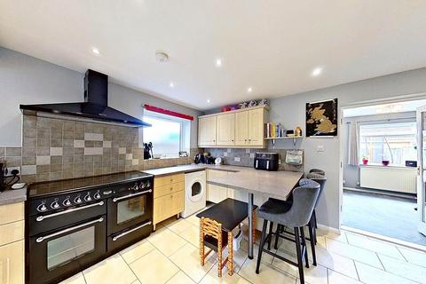 undefined, Wrentham Avenue, Herne Bay, CT6 7UU