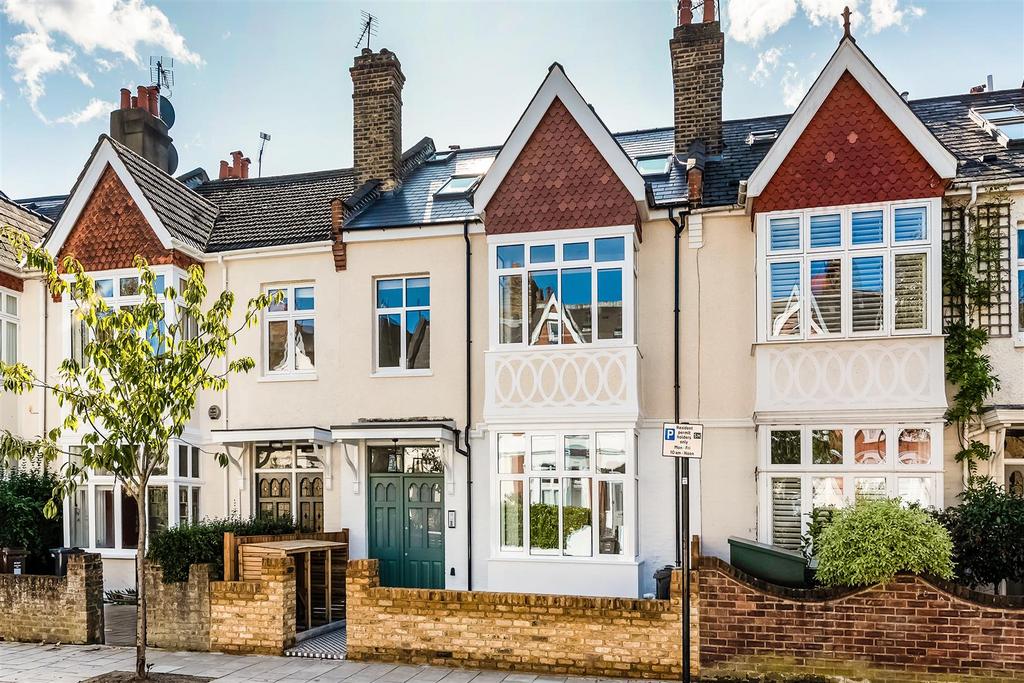 2, 52 Stile Hall Gardens (12).jpg