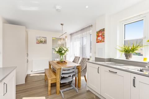 39 Bowbridge Crescent, Edinburgh, EH17 8UX