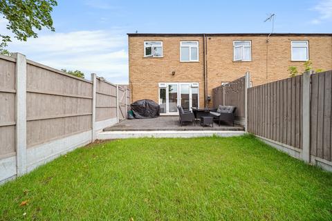 69 Apsledene, Gravesend, DA12 5EE
