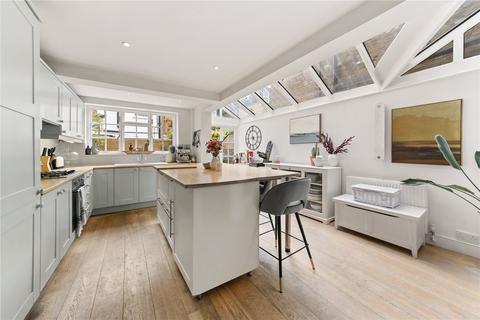 4 bedroom terraced house for sale, Dalby Road, London, SW18
