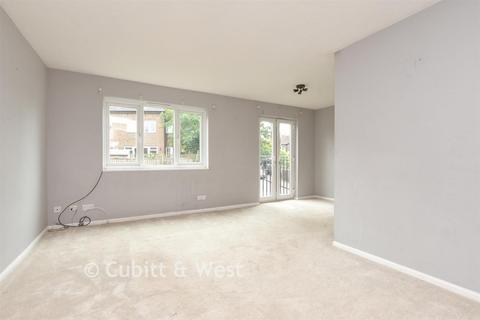 3 Abbots Rise, Redhill, RH1 1LL