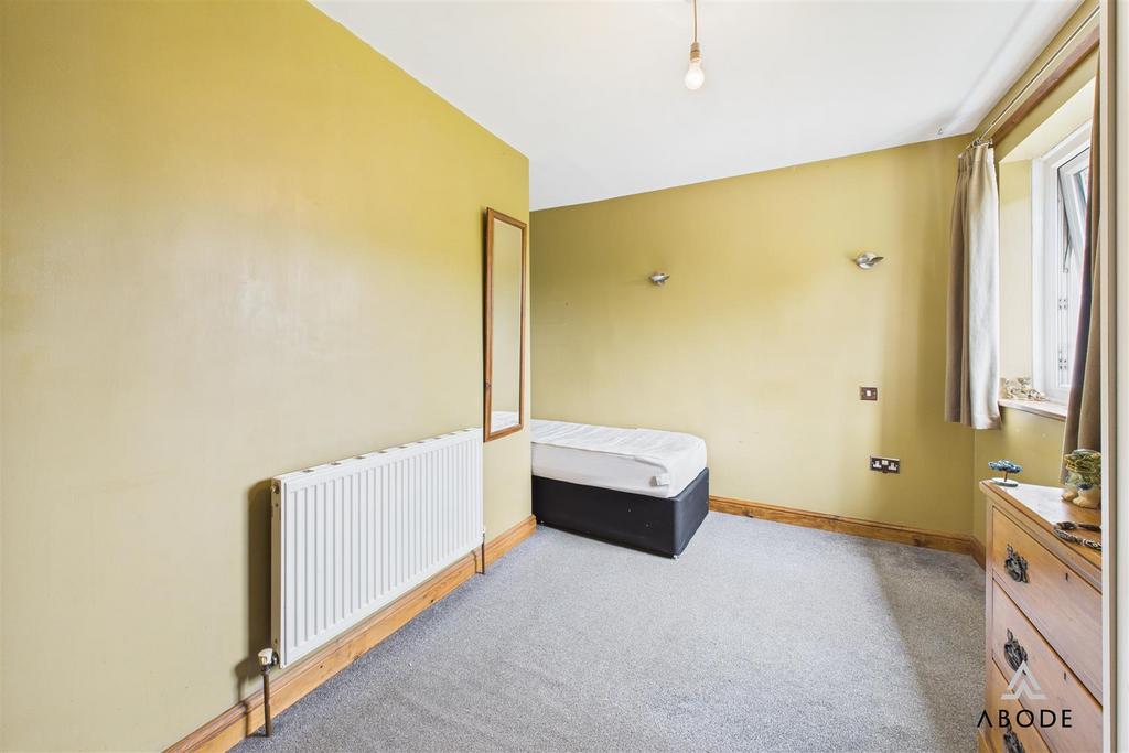 CAM04151 G0-PR0225-STILL039.jpg