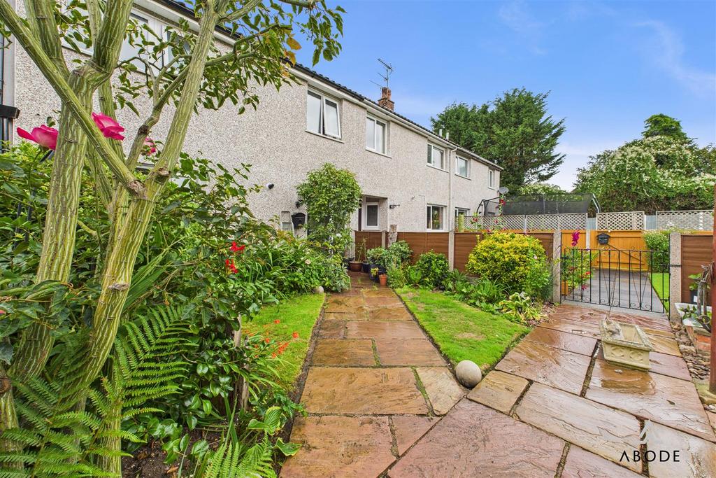 CAM04151 G0-PR0225-STILL022.jpg