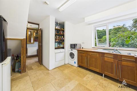 undefined, Valley View Walk, Uttoxeter ST14