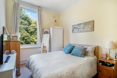 2 bedroom flat for sale, Upper Richmond Road, Putney, London