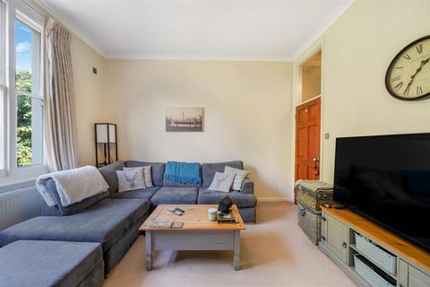 2 bedroom flat for sale, Upper Richmond Road, Putney, London