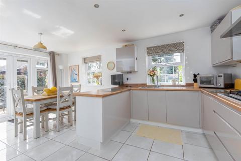 4 bedroom detached house for sale, Barnards Way, Kibworth Harcourt LE8